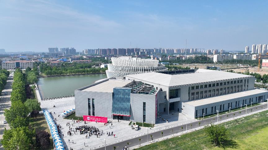 建筑与房屋的城市空拍图AI 生成的内容可能不正确。 建筑与房屋的城市空拍图AI 生成的内容可能不正确。